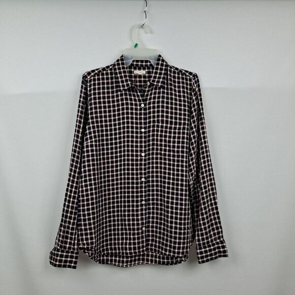 Gap Ladies button front Blouse NWOT - Picture 2 of 9
